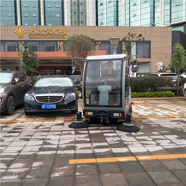 广西大型扫地机直销